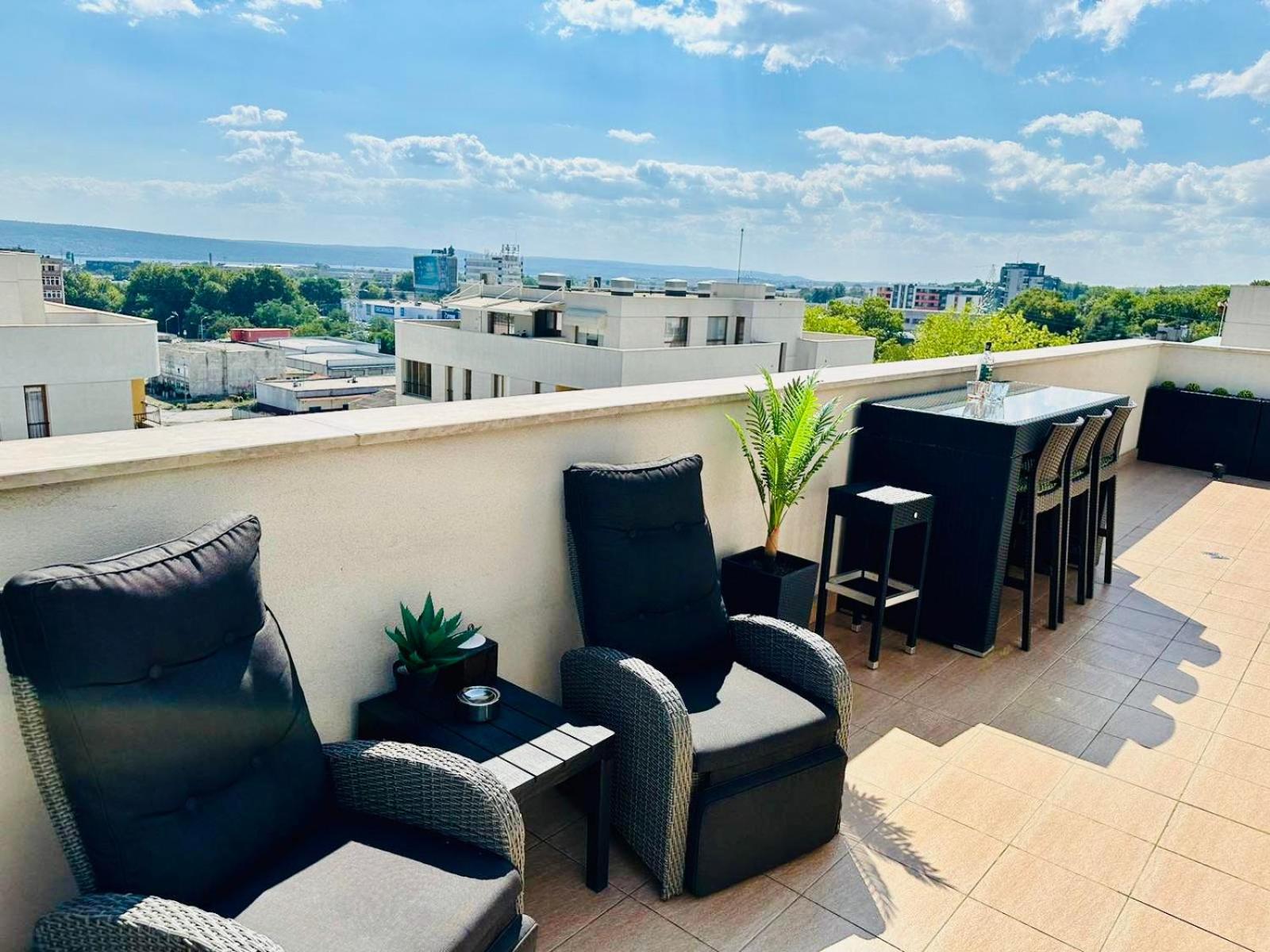 Spacious Prestige Penthouse 瓦爾納 外观 照片